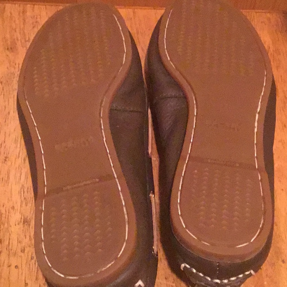 Sperry Moccasin Boat Shoes - Picture 7 of 9